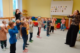 Spolupráce s rodinnými příslušníky - divadelní chvilka v MŠ
