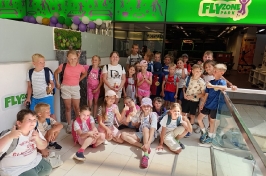 Školní výlet do Hradce Králové - Flyzone a vodní elektrárna Hučák.